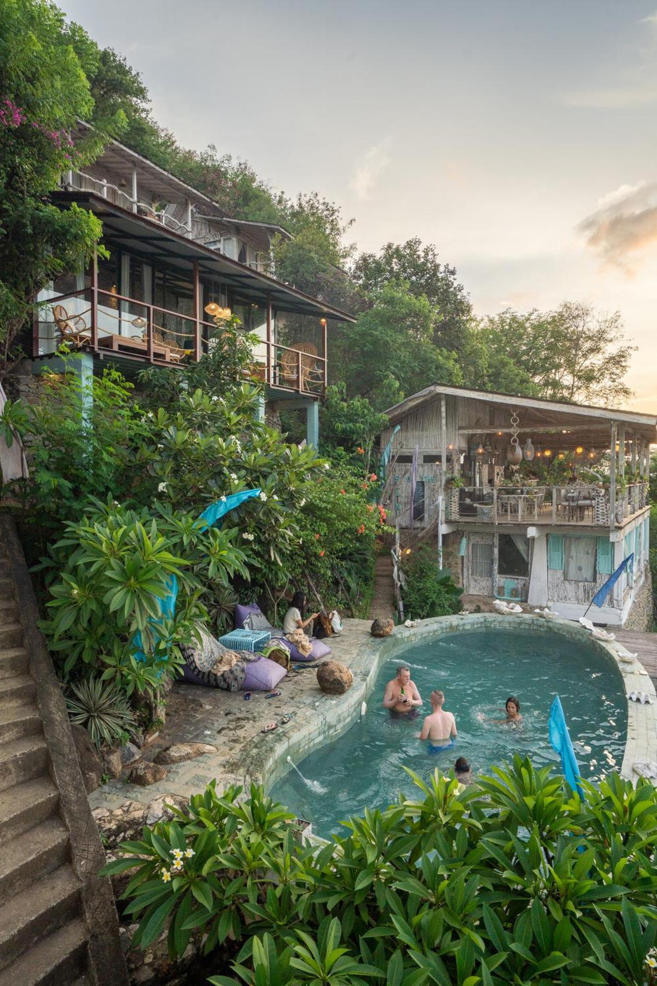 Selini Hills Hotel Labuan Bajo Exterior foto